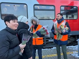 Поздравляем женщин с главным весенним праздником – 8 Марта!