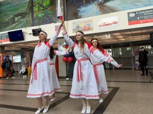 В преддверии великого праздника – Дня России, на вокзале Южно-Сахалинска вновь зазвучала музыка